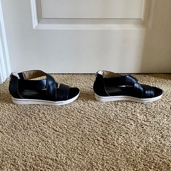 Adrienne Vittadini Sport Black Platform Sandals - Picture 4 of 10